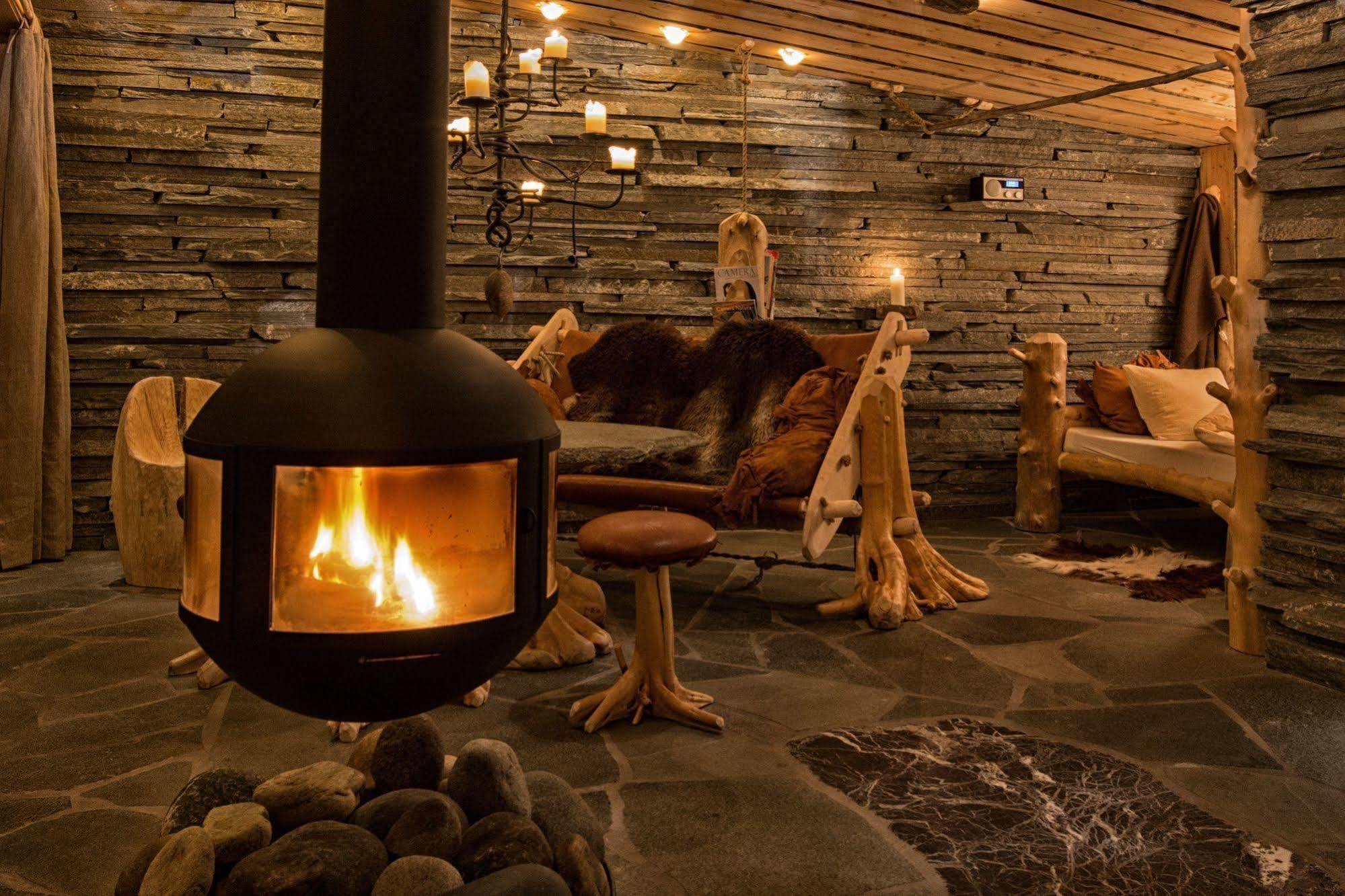 Engholm Husky Design Lodge Karasjok Ngoại thất bức ảnh